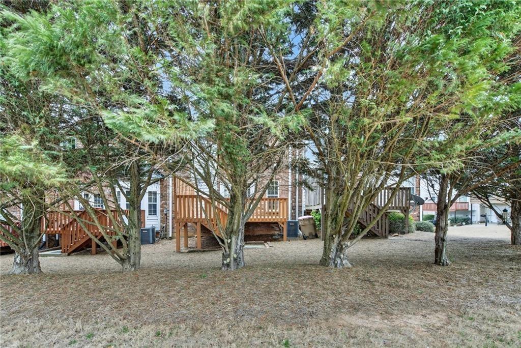 Lake Point Way, Suwanee, GA 30024