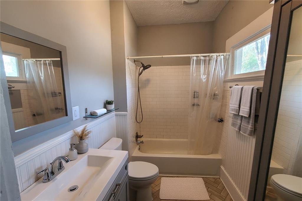 Hardee St Ne, Atlanta, GA 30307