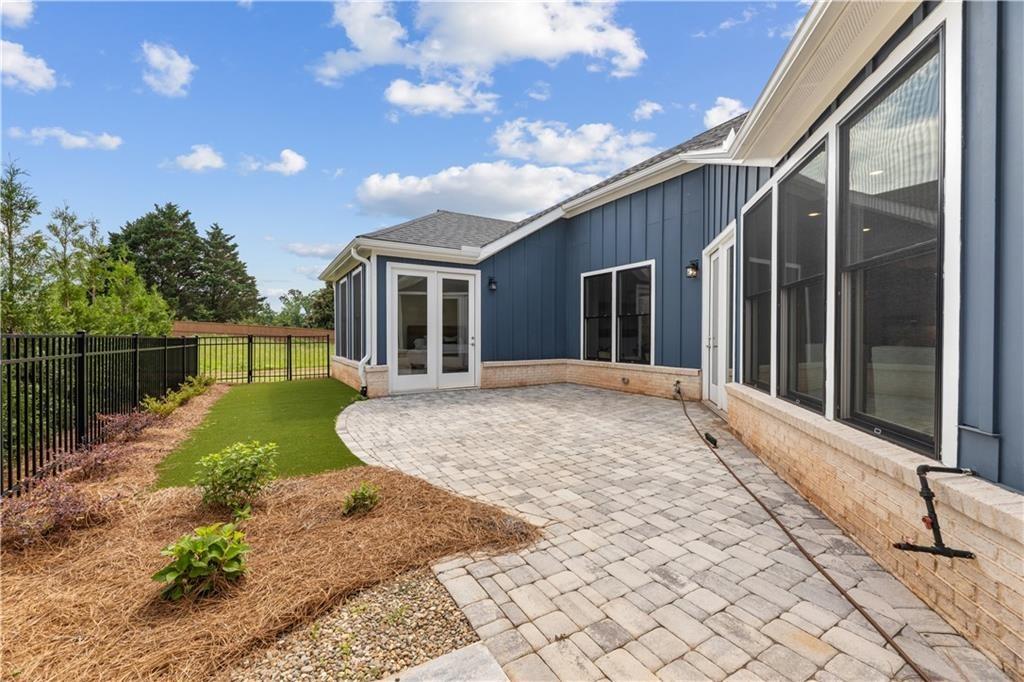 Maggie Mae Ln, Cumming, GA 30028