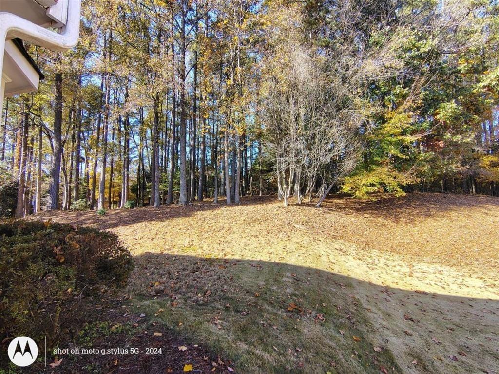 Huntshire Ln Sw, Lilburn, GA 30047