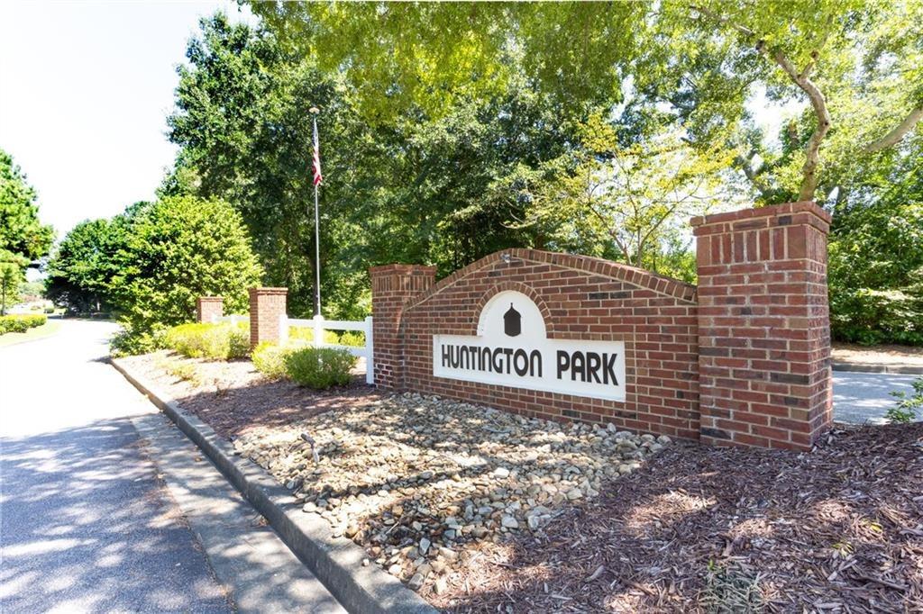 Matlin Way, Buford, GA 30519