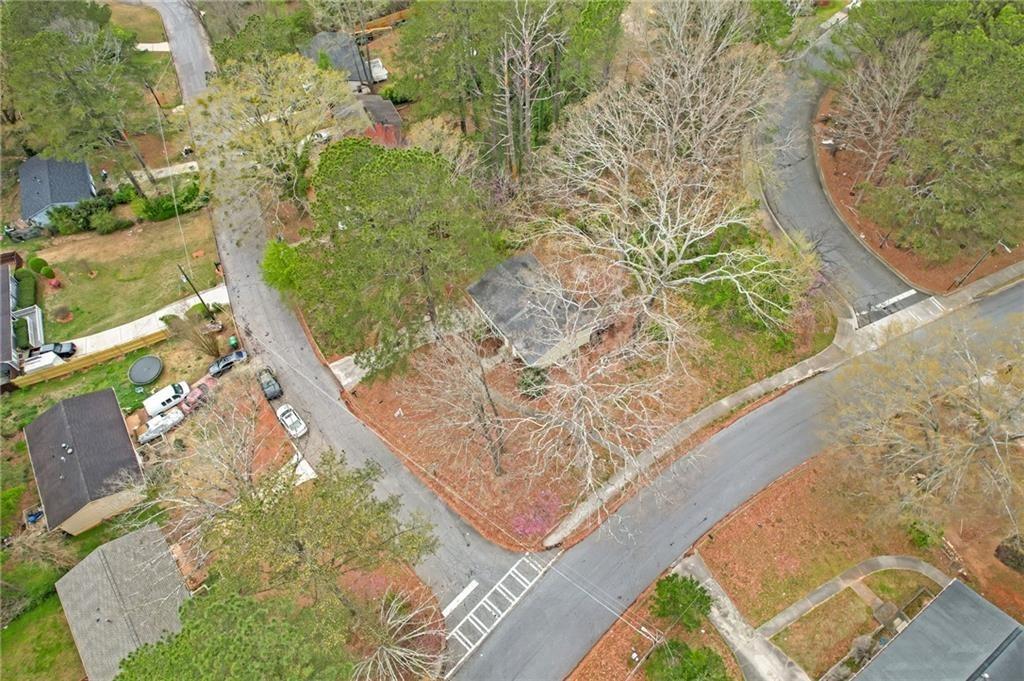 Big Valley Ct, Stone Mountain, GA 30083