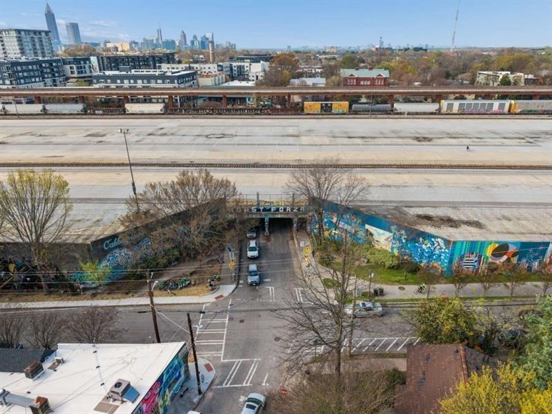 Walthall St Ne, Atlanta, GA 30307