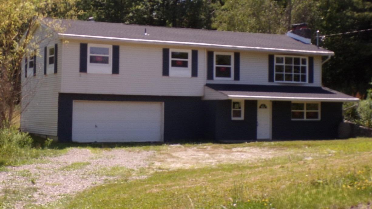 Swift Rd, Binghamton, NY 13905