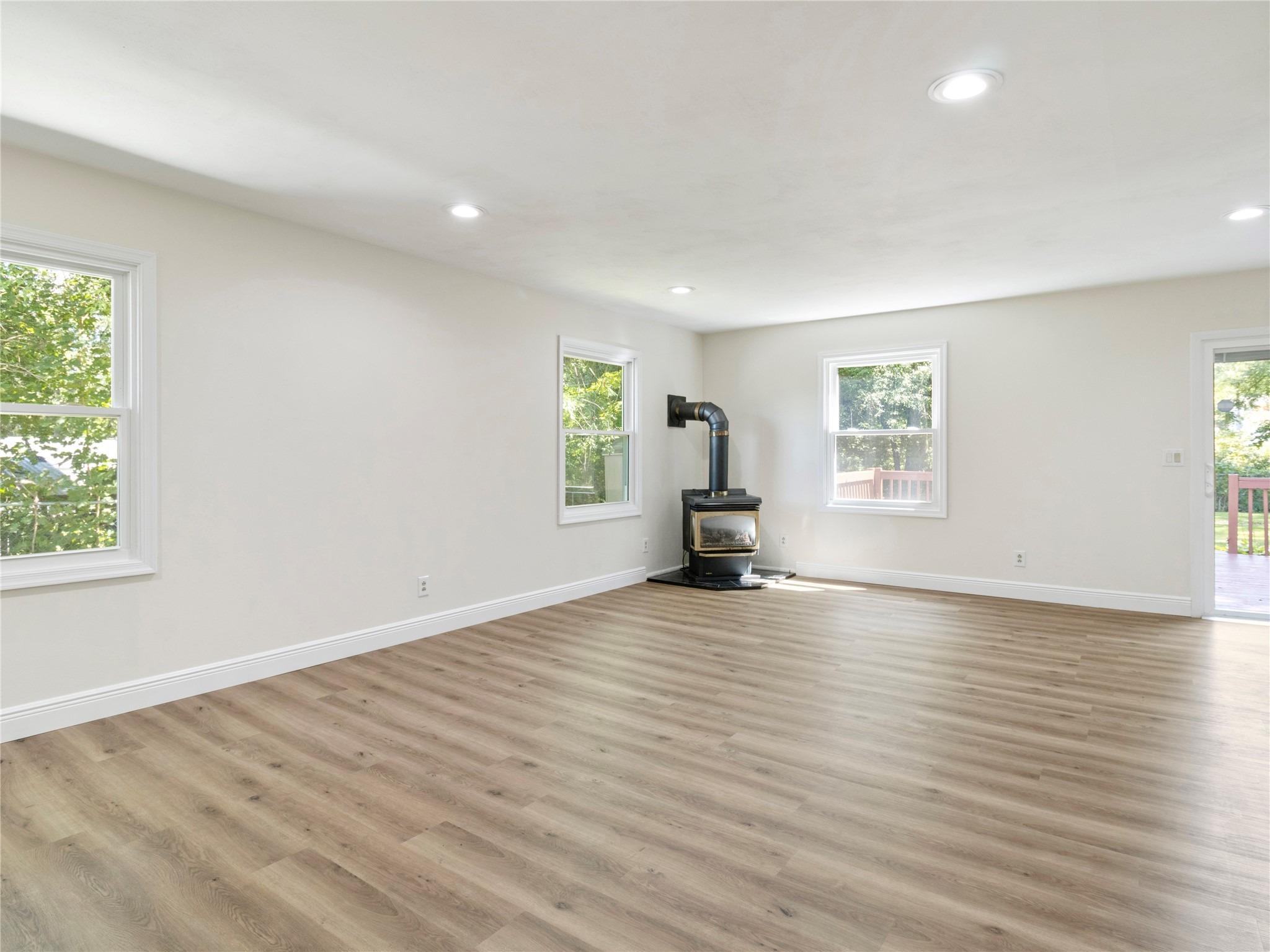 Broughton Dr, Apalachin, NY 13732