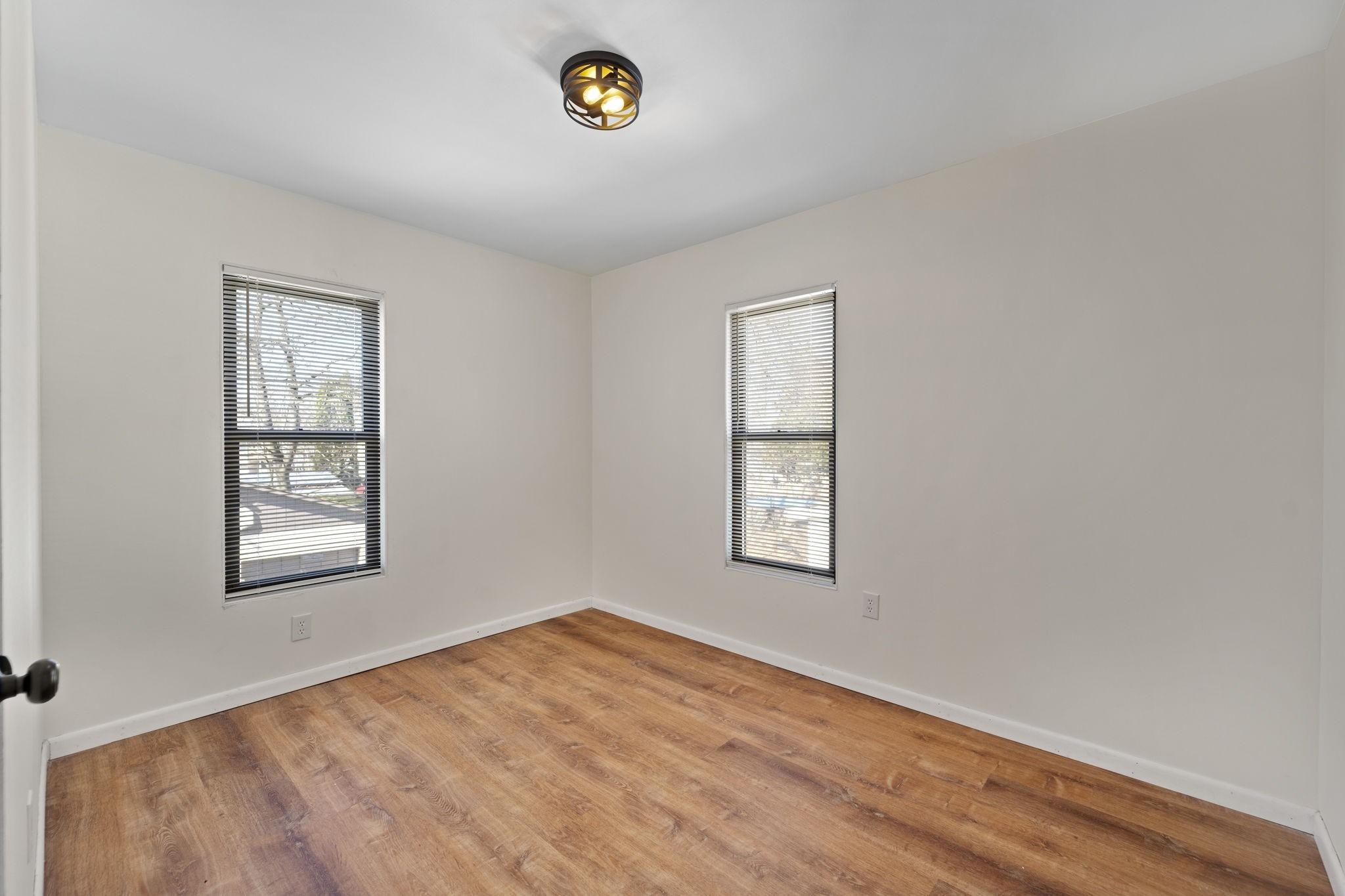 Cleveland Ave, Binghamton, NY 13905