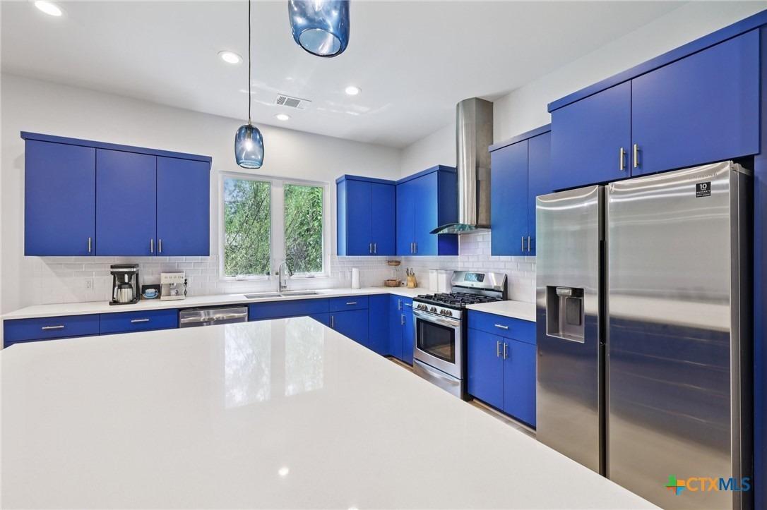 Skylark Dr, Austin, TX 78757