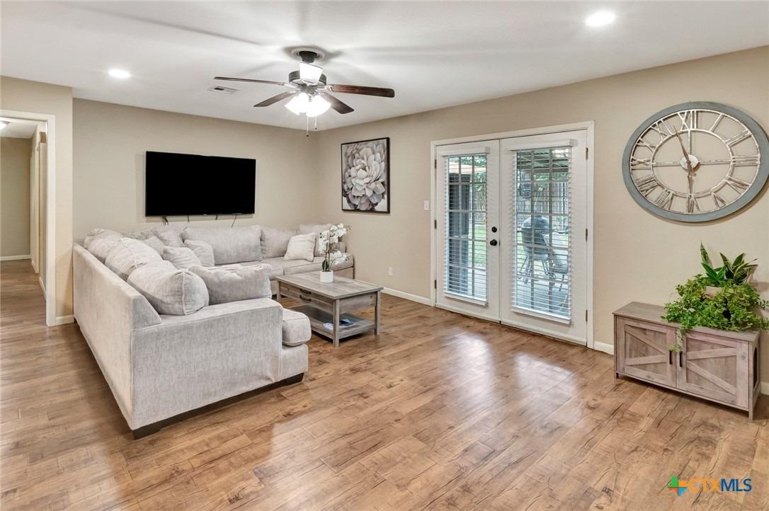 Monterrey Dr, Victoria, TX 77904