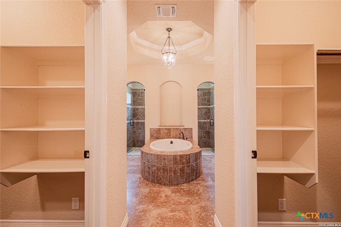 Porto Pt, New Braunfels, TX 78132