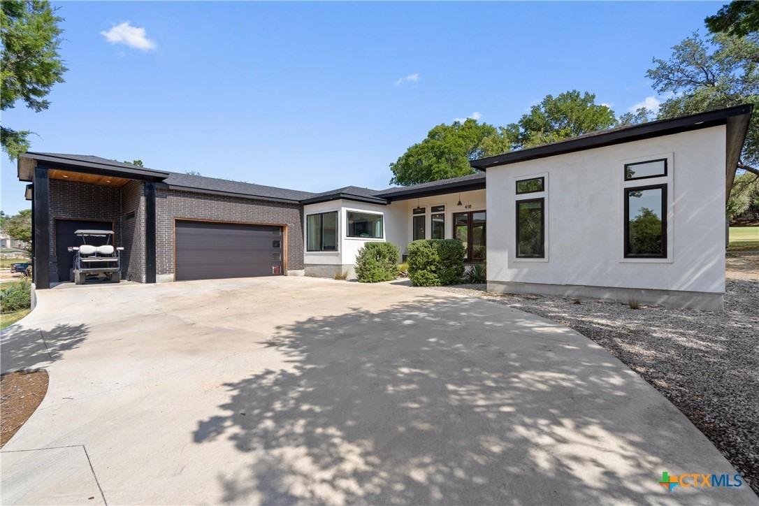 Venture Blvd S, Lago Vista, TX 78645