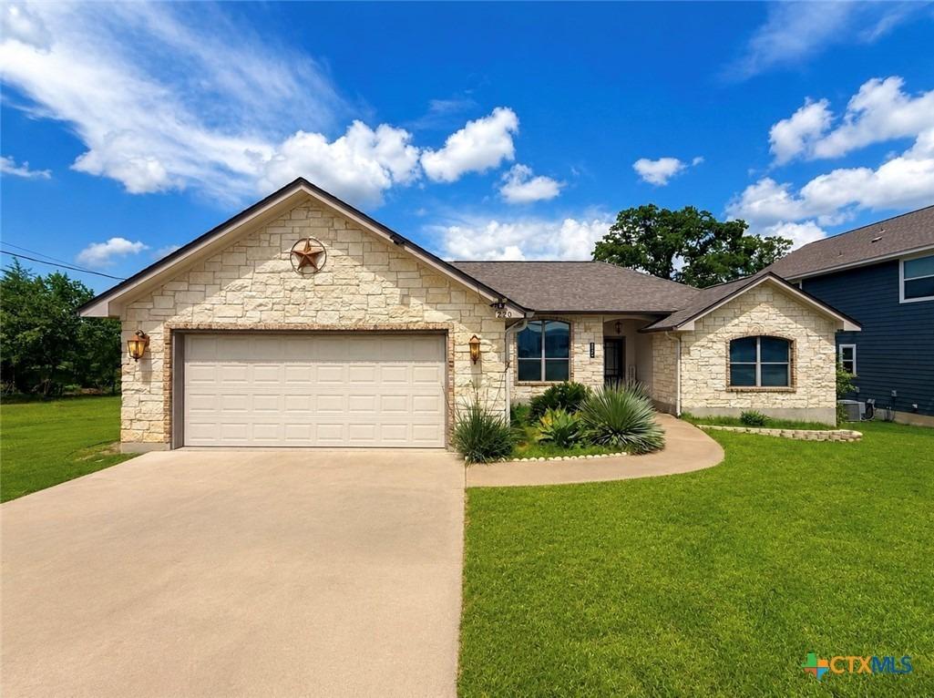 Ulupau Cir, Bastrop, TX 78602