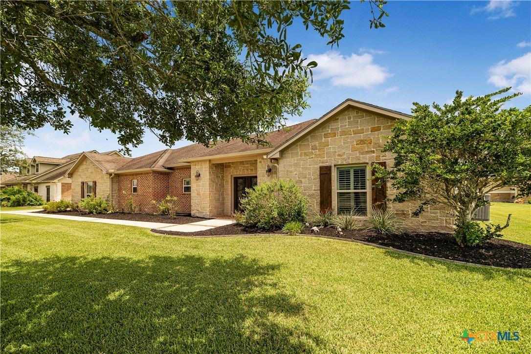 Wellspring Blvd, Victoria, TX 77904