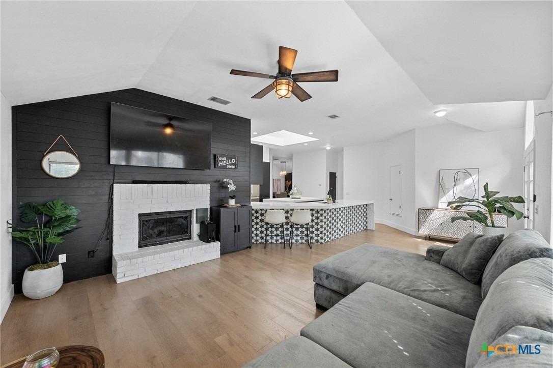 Old Harbor Ln, Austin, TX 78739