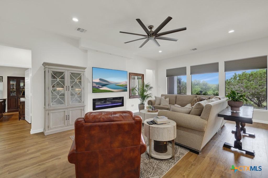N John Bird, Blanco, TX 78606