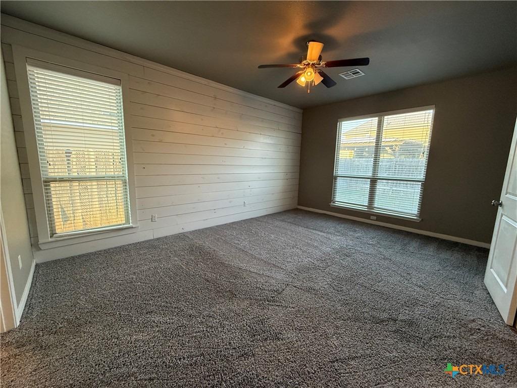 Lancaster Dr, Belton, TX 76513