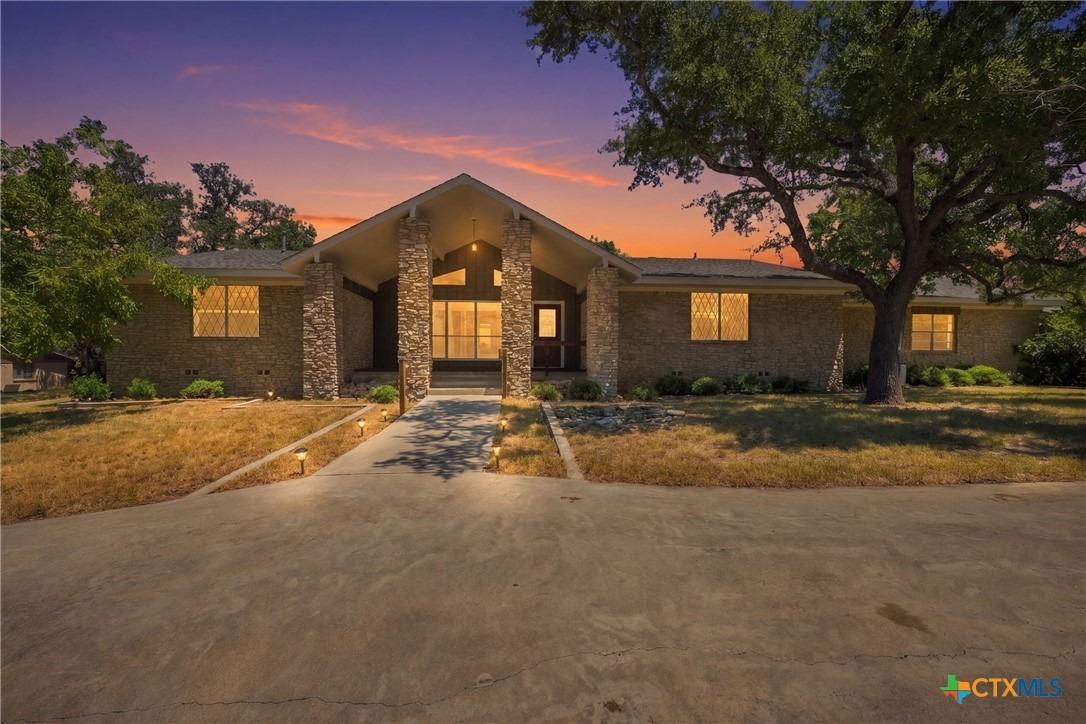S Willis St, Lampasas, TX 76550