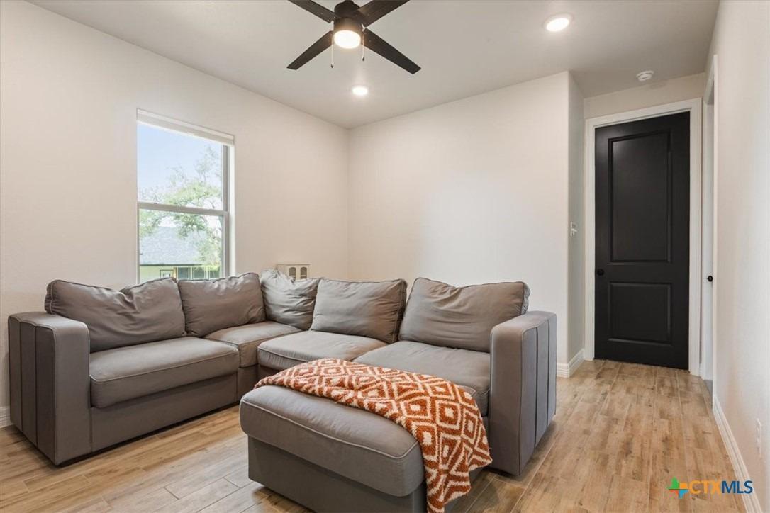 Bella Charca Pkwy, Nolanville, TX 76559