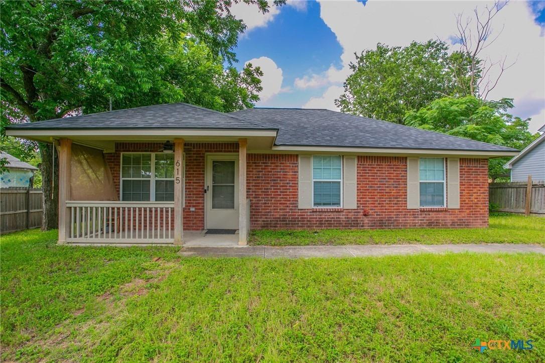 E 9th Ave, Belton, TX 76513