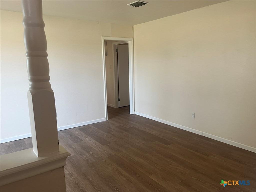 W Main St, Cameron, TX 76520