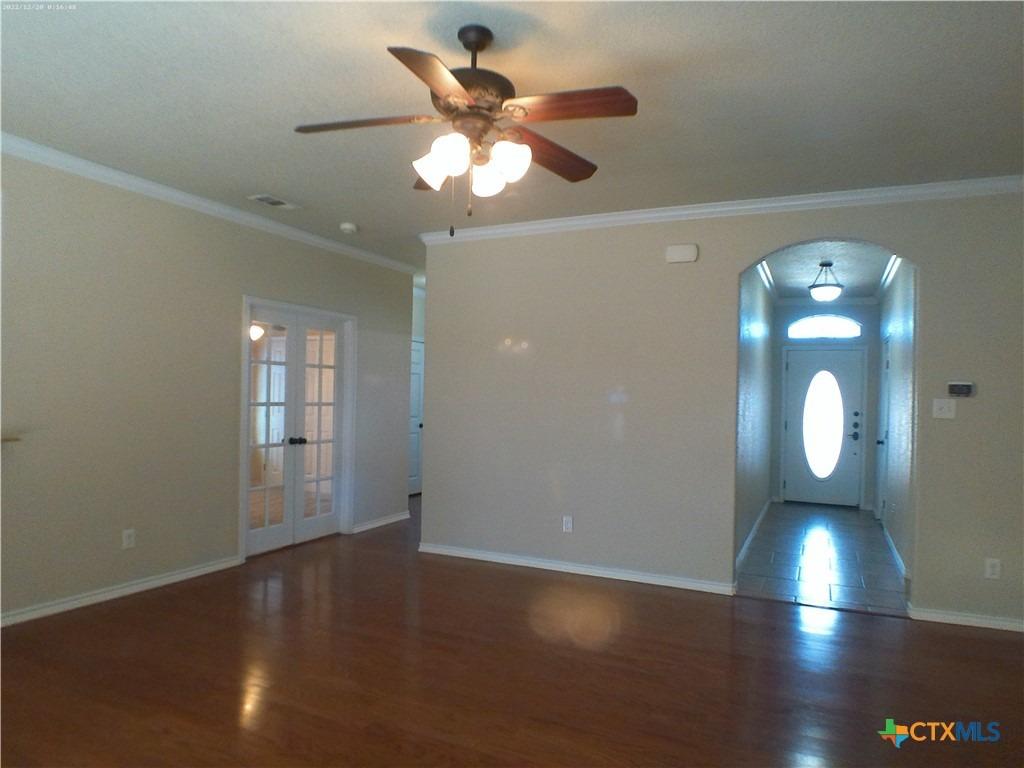 Leo Ln, Killeen, TX 76542