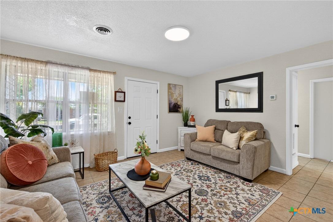 Pine Dr, Killeen, TX 76543