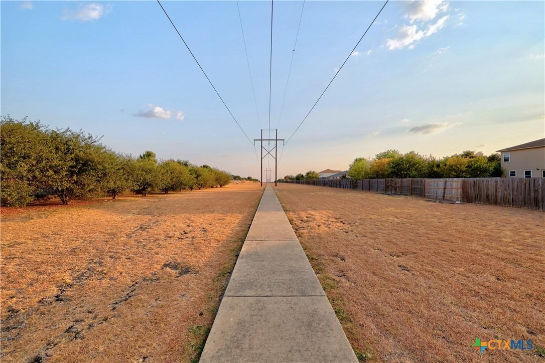 Circle Way, Jarrell, TX 76537