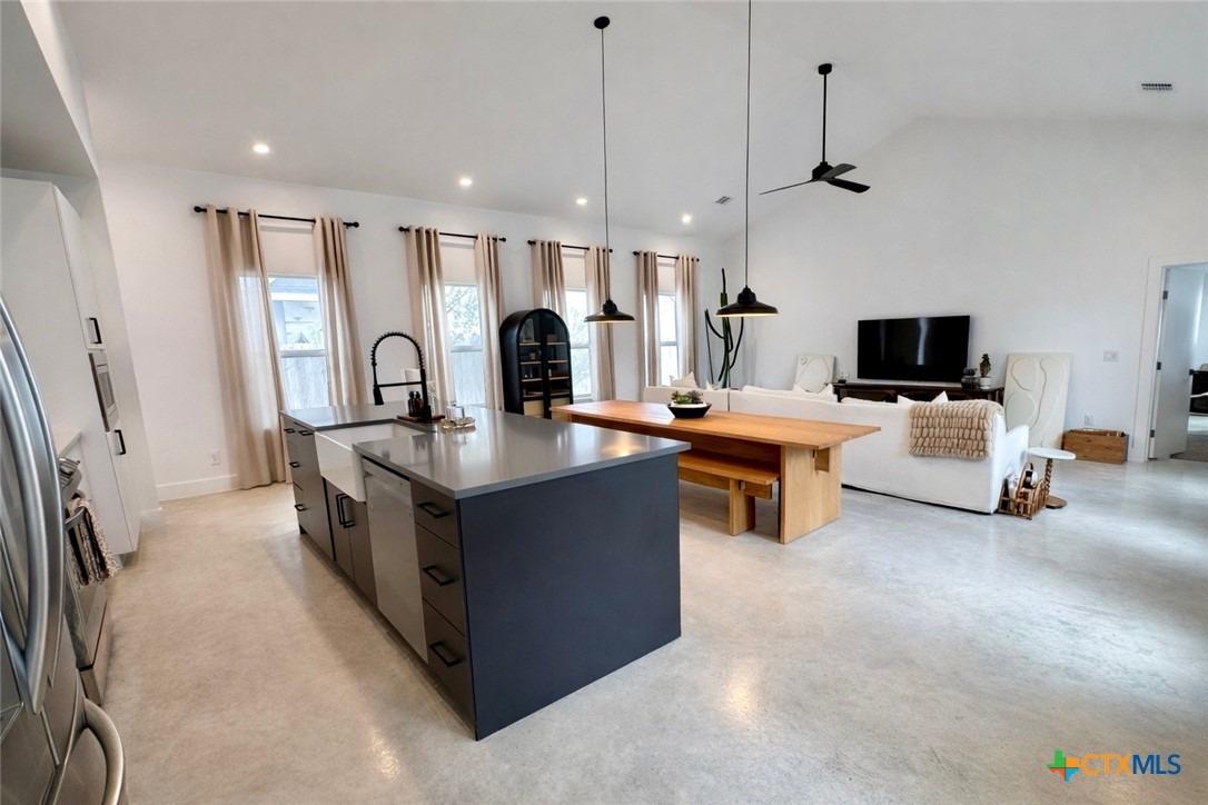 Cripple Creek Ct, Wimberley, TX 78676
