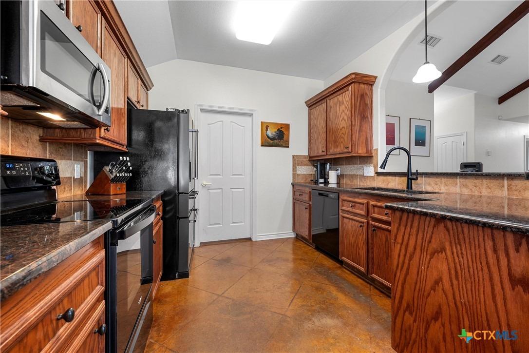 Surrey Dr, Temple, TX 76502