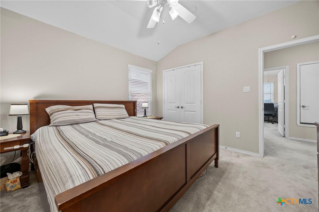 Danablu Dr, Hutto, TX 78634