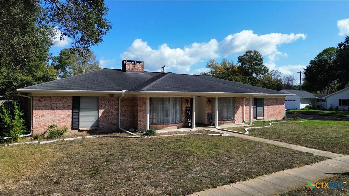Dover Dell, Victoria, TX 77904