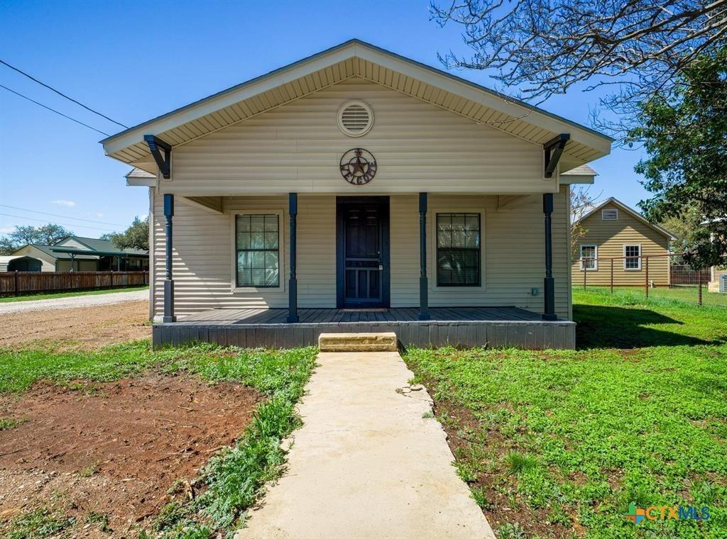 N Avenue Q, Johnson City, TX 78636