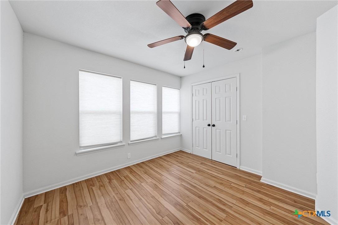 E 7th St, Cameron, TX 76520