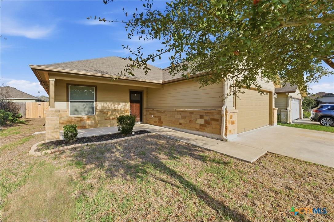 Fern Ct, Gonzales, TX 78629