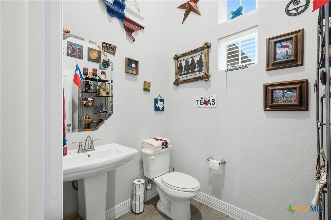 Winding Way Dr, Georgetown, TX 78628
