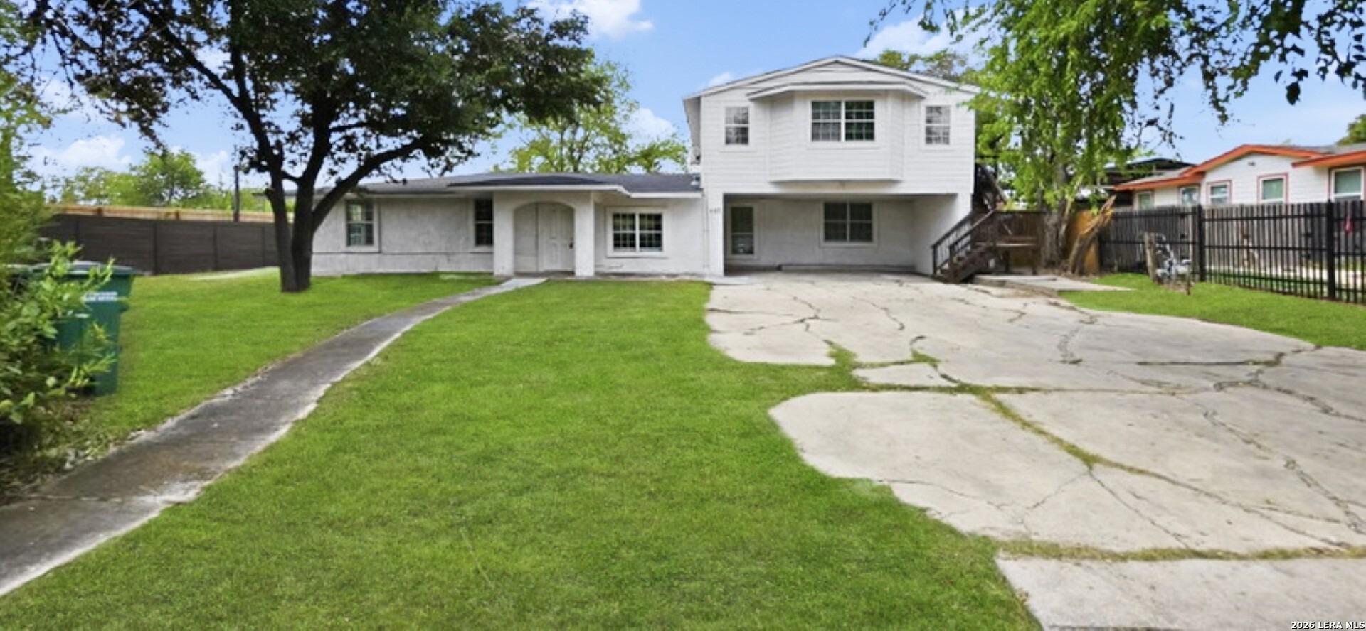 W Broadview Dr, San Antonio, TX 78228