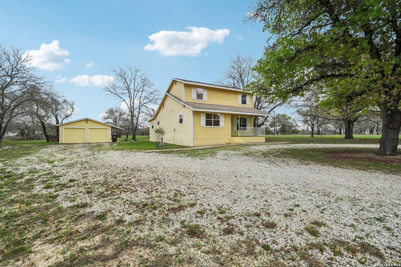 Eagle Creek Dr, Floresville, TX 78114
