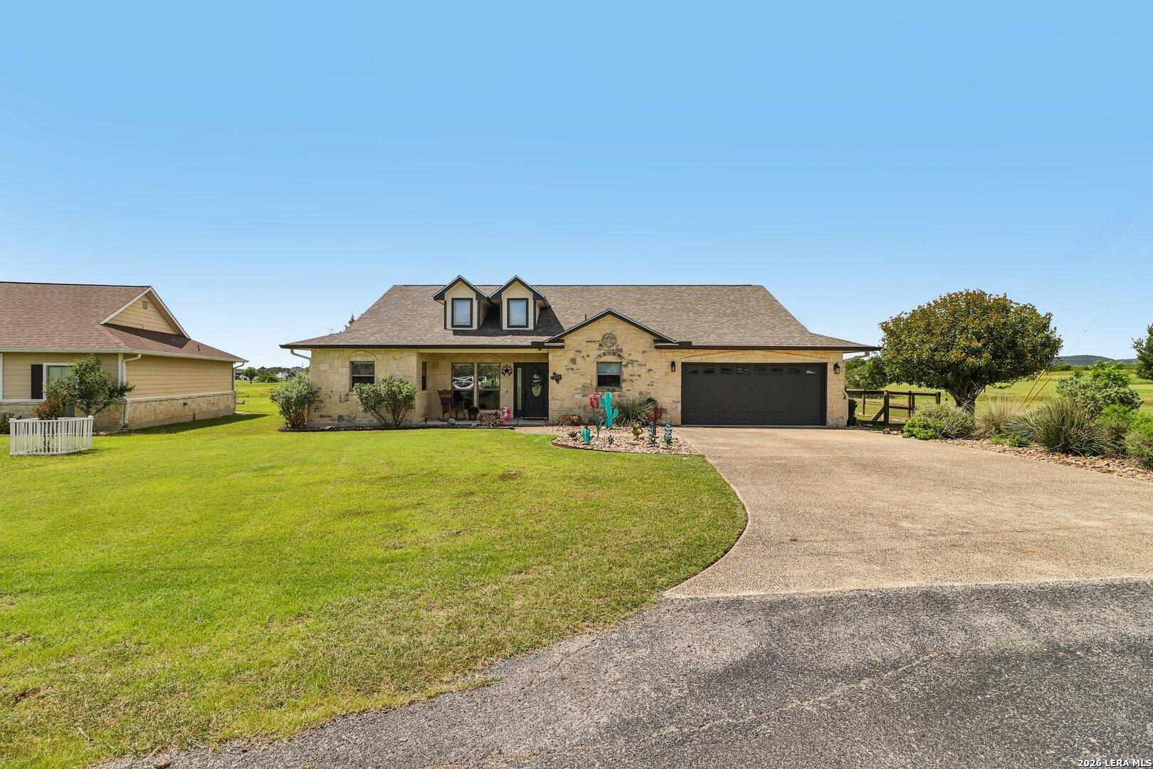 Wood View Cir, Bandera, TX 78003