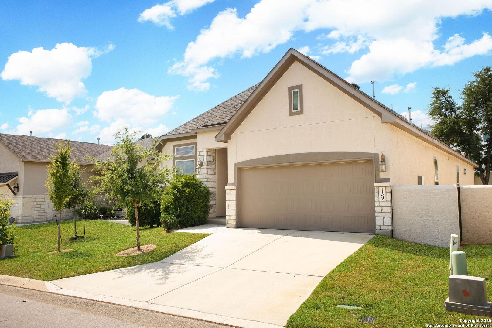 Bedingfeld, San Antonio, TX 78231