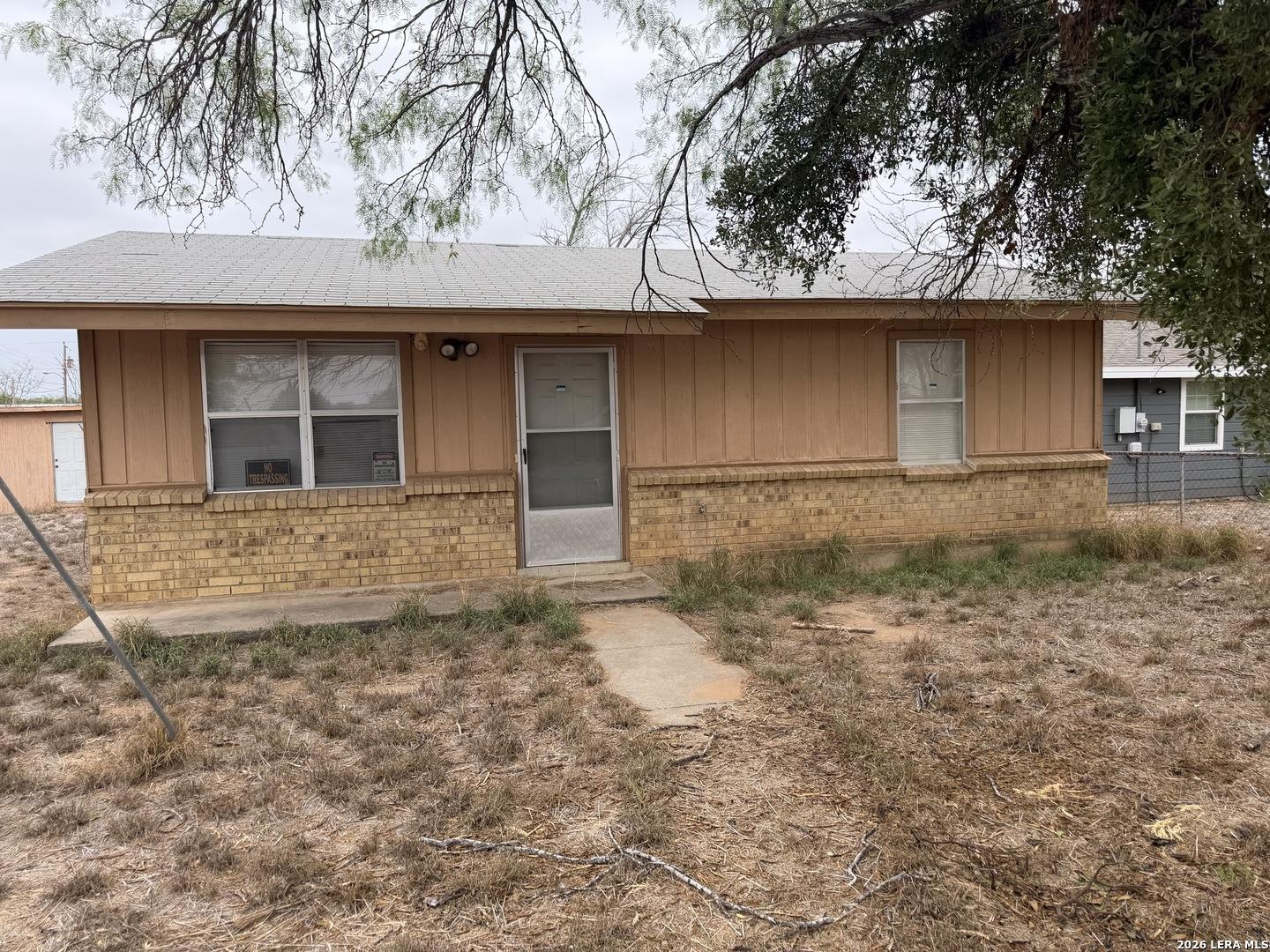 N 14th St, Carrizo Springs, TX 78834