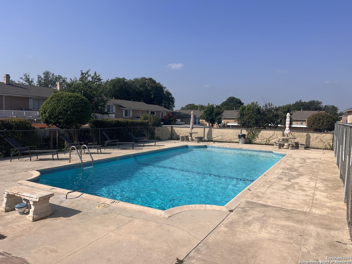Oak Manor Dr, San Antonio, TX 78229
