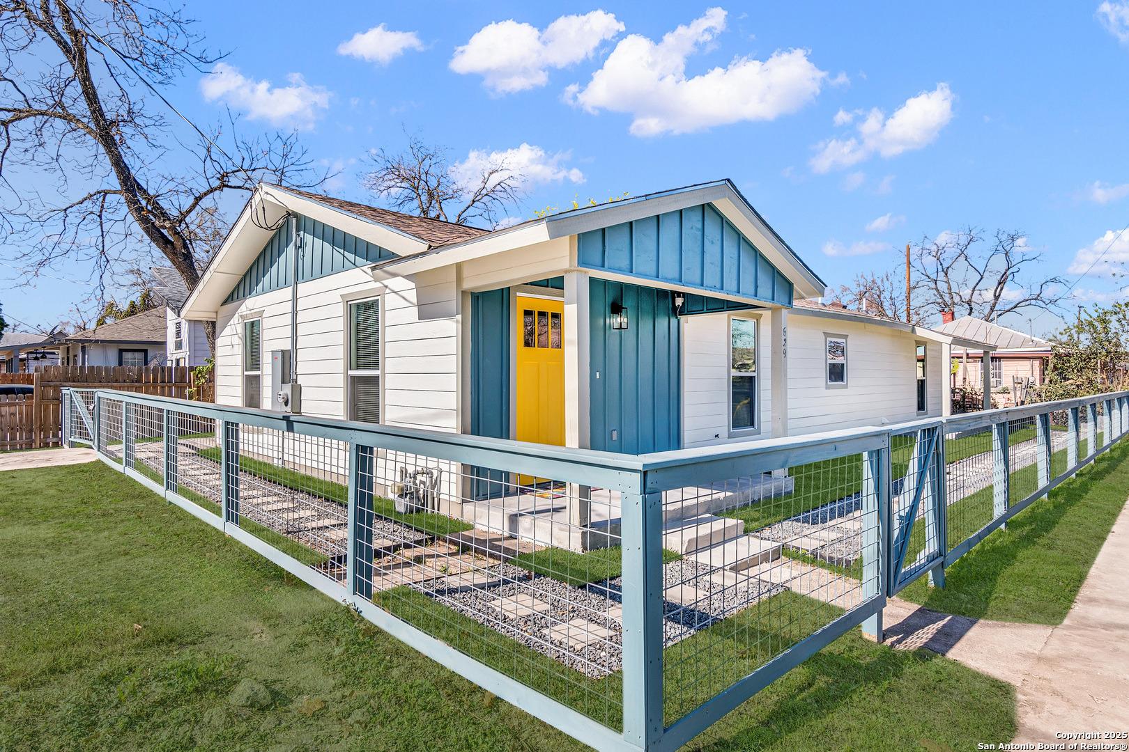 S Gevers St, San Antonio, TX 78203