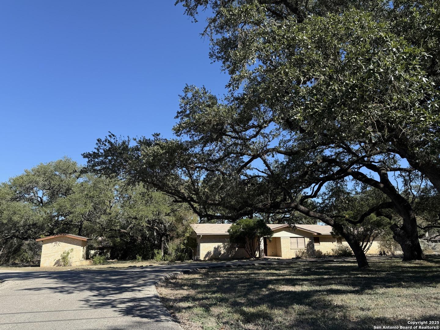 River Oaks Dr, New Braunfels, TX 78132