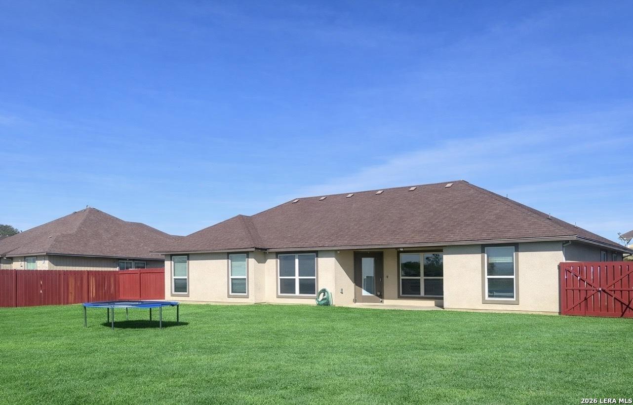 Vista View Dr, Pleasanton, TX 78064