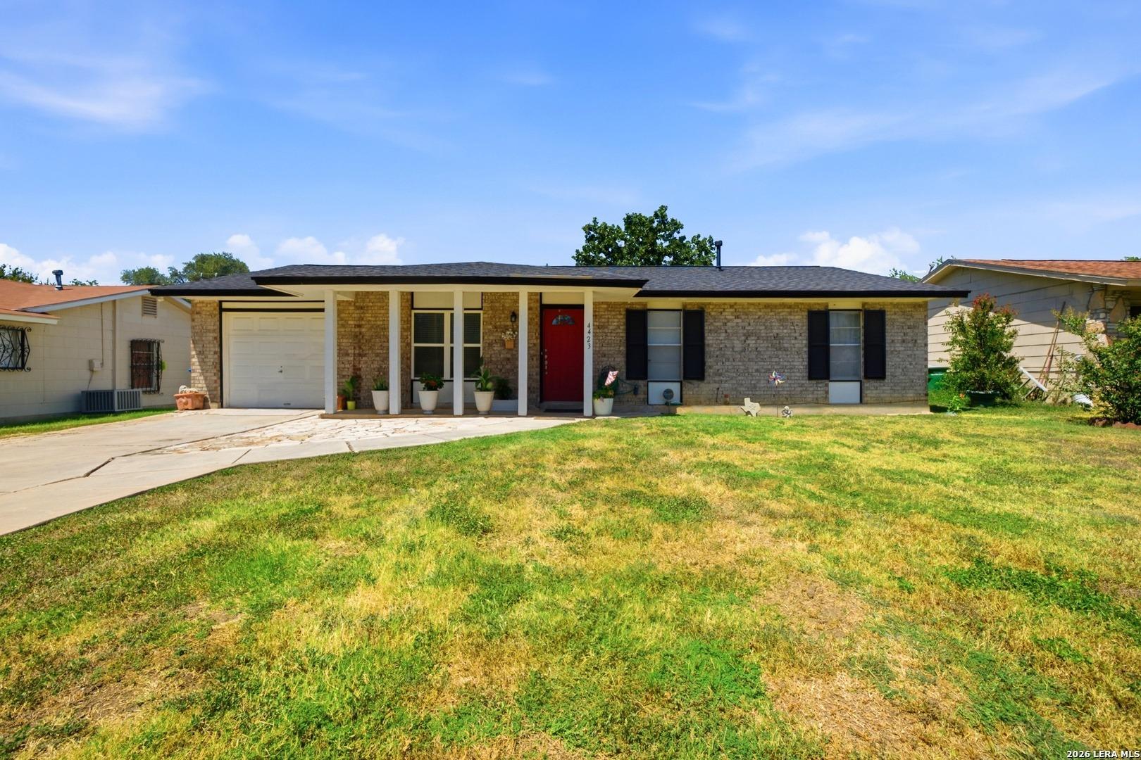 Sun Vista Ln, San Antonio, TX 78217