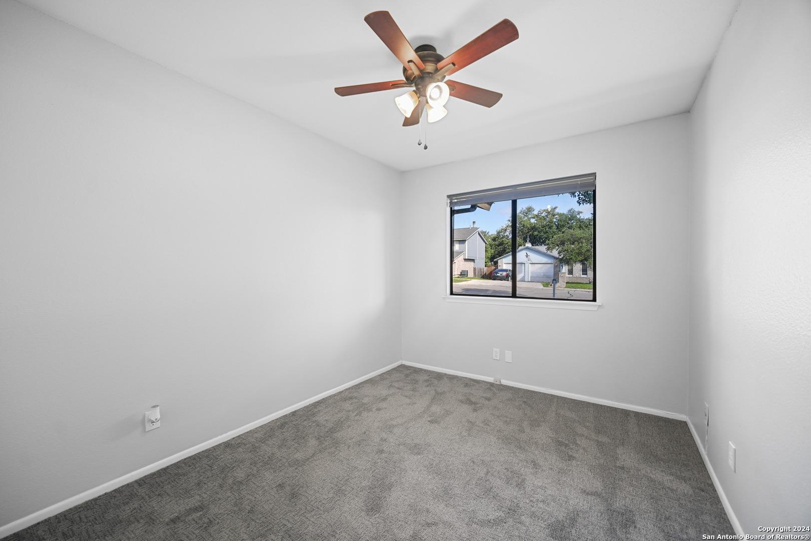 Hill Ave, Blackwell, OK 74631