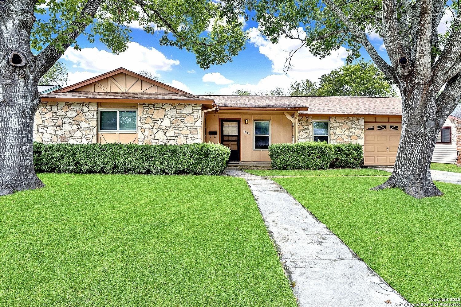 Gettysburg Dr, Schertz, TX 78154