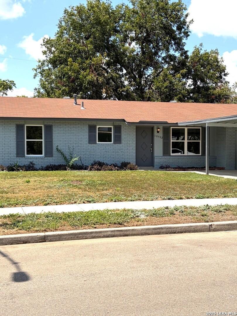 Lazy Oaks Dr, San Antonio, TX 78217