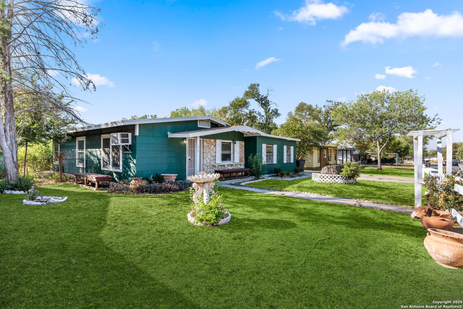 Galaxy Dr, San Antonio, TX 78227