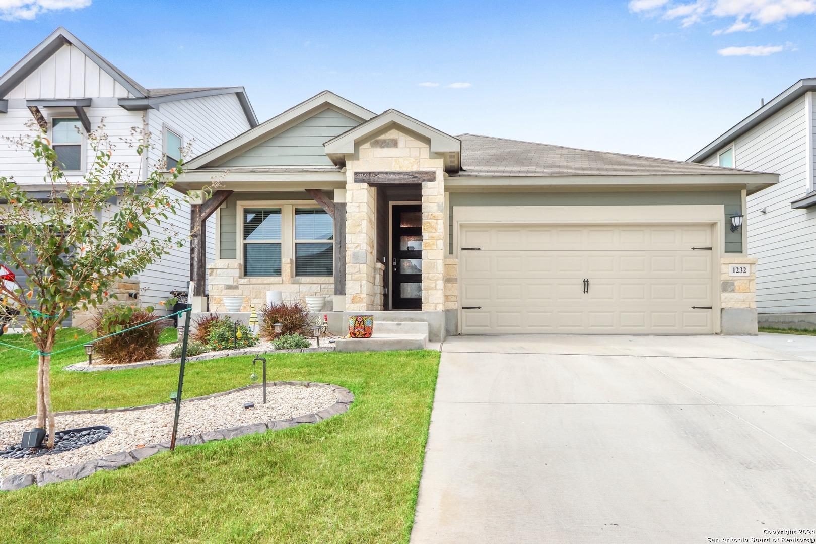 Ella Xing, New Braunfels, TX 78130