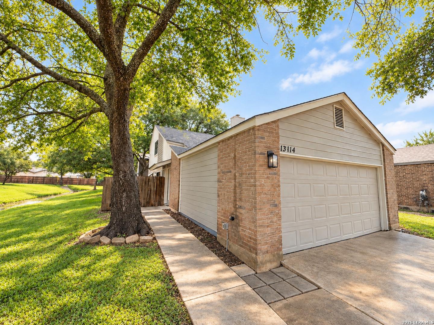Brook Garden Ln, San Antonio, TX 78232